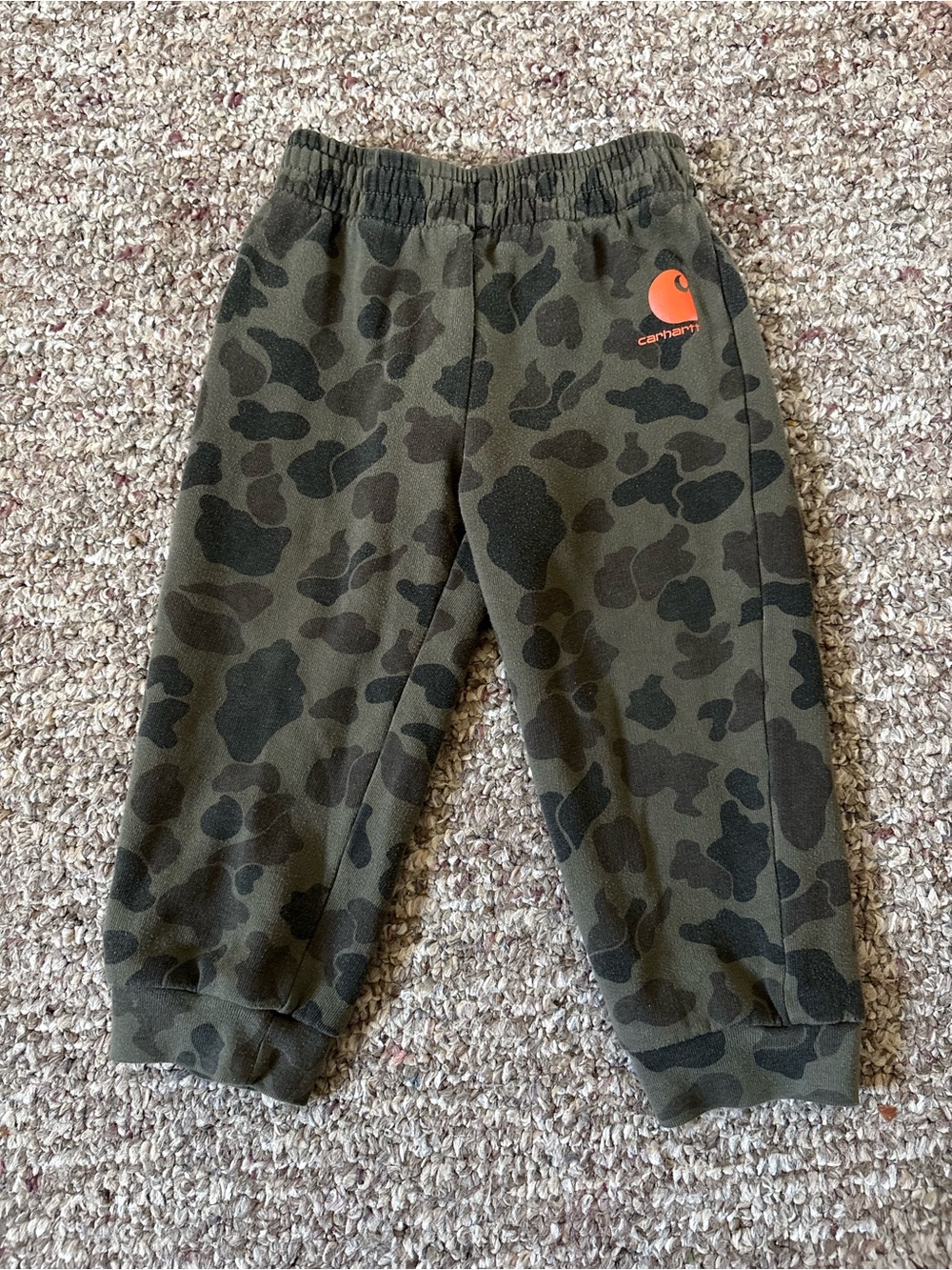 Carhartt Kids Olive Green Camo Jogger Sweatpants with Orange Logo
